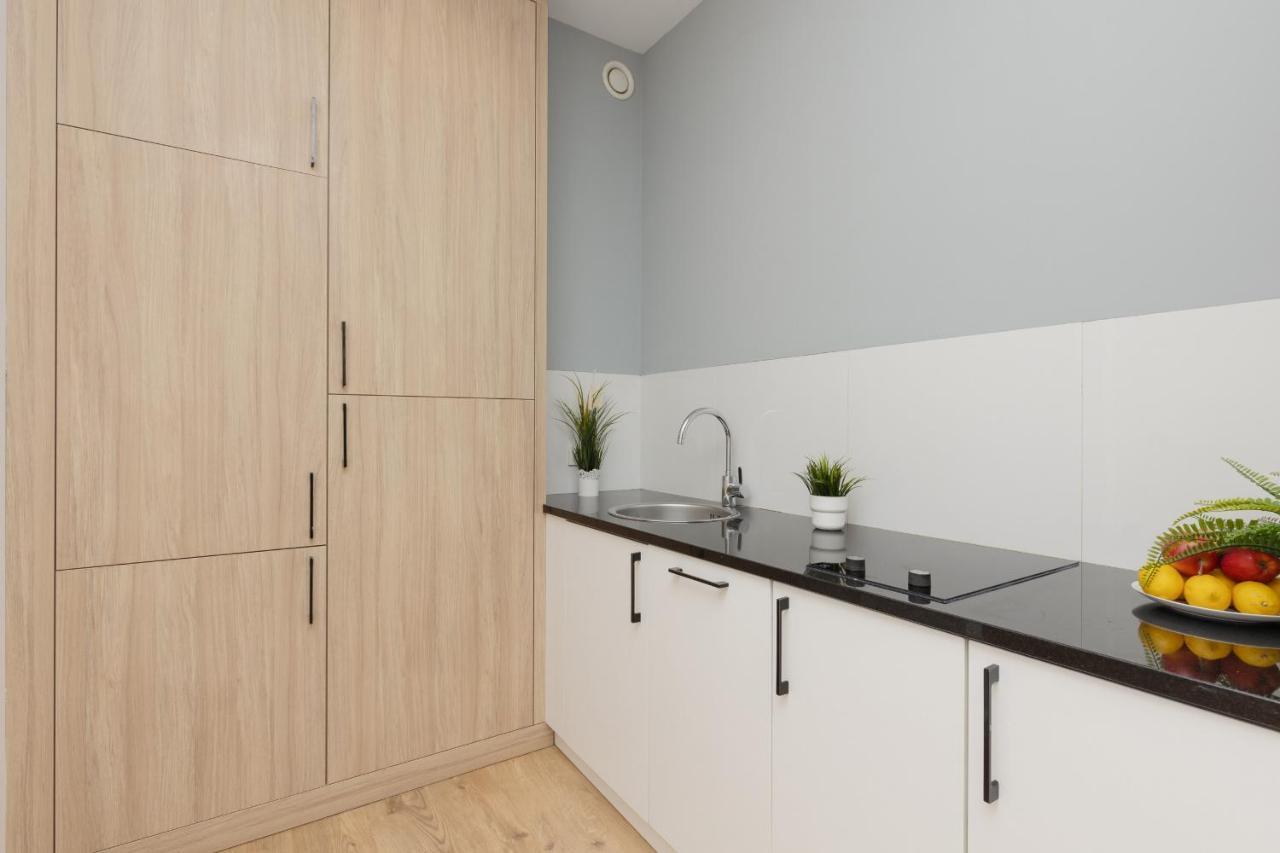 Wola Pet-Friendly Apartments With Ac Slawinska By Noclegi Renters Warszawa Zewnętrze zdjęcie