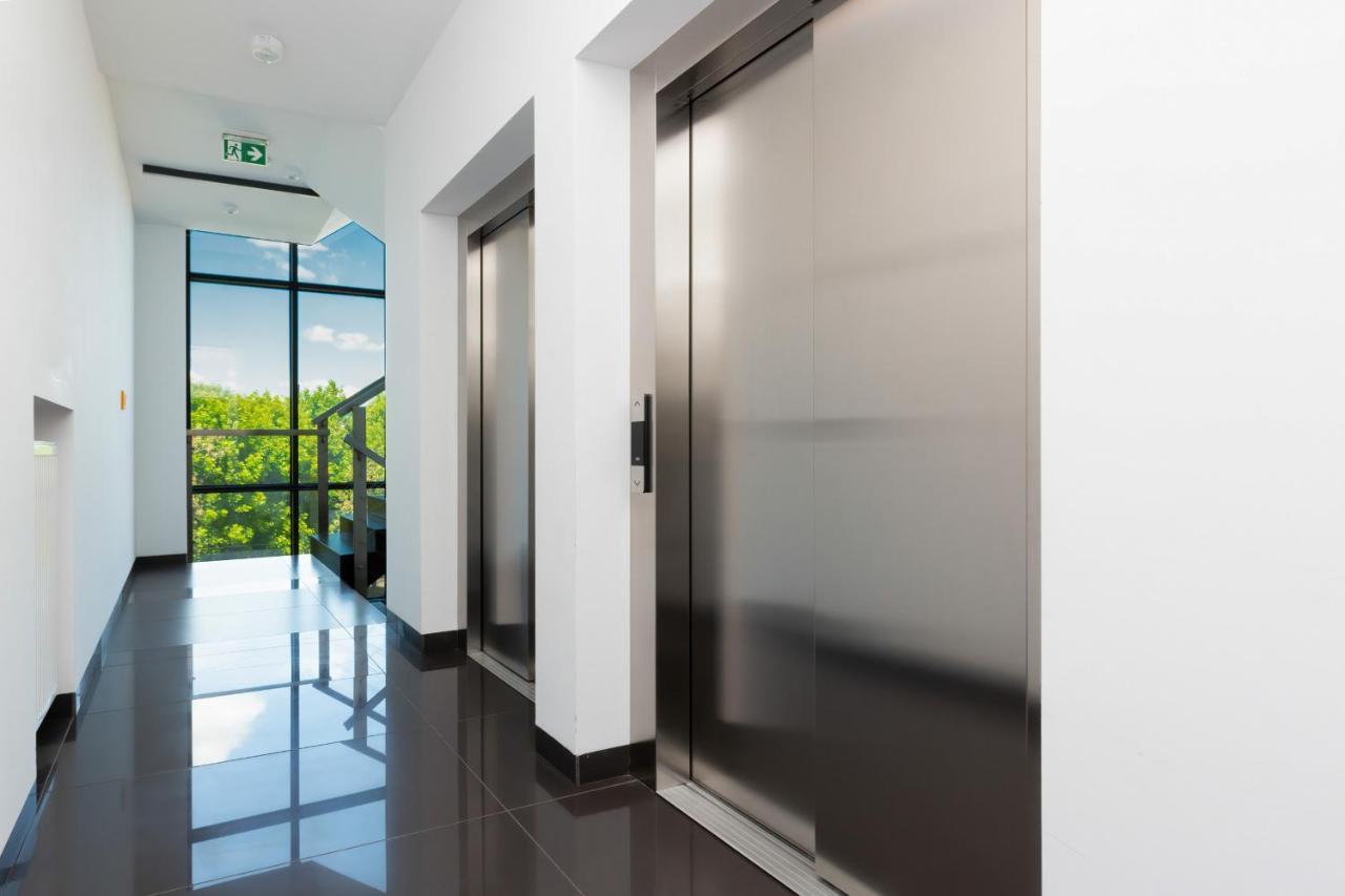 Wola Pet-Friendly Apartments With Ac Slawinska By Noclegi Renters Warszawa Zewnętrze zdjęcie