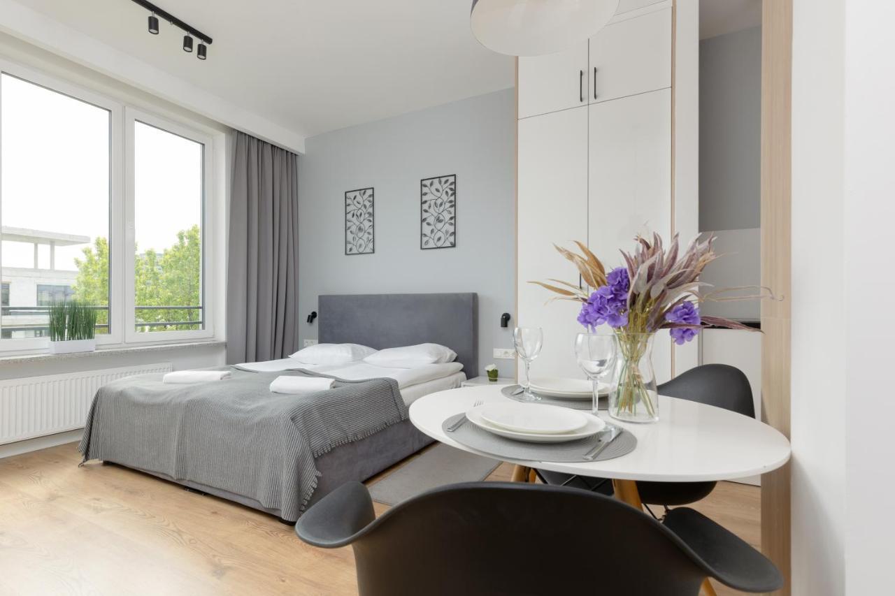 Wola Pet-Friendly Apartments With Ac Slawinska By Noclegi Renters Warszawa Zewnętrze zdjęcie