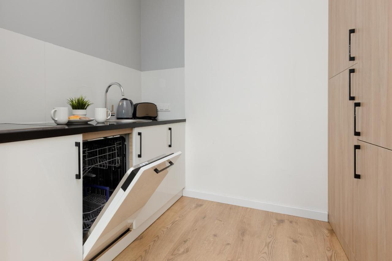 Wola Pet-Friendly Apartments With Ac Slawinska By Noclegi Renters Warszawa Zewnętrze zdjęcie