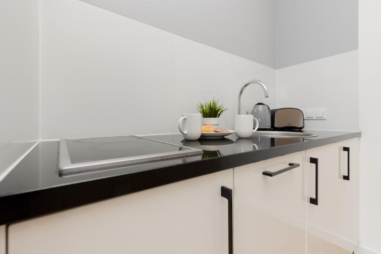 Wola Pet-Friendly Apartments With Ac Slawinska By Noclegi Renters Warszawa Zewnętrze zdjęcie